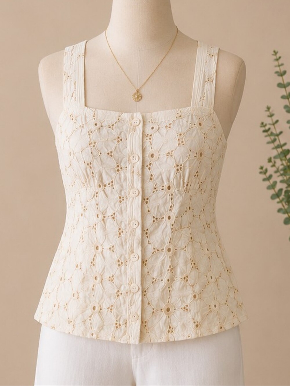 MAC & JAC FLORAL EYELET COTTAGECORE TOP